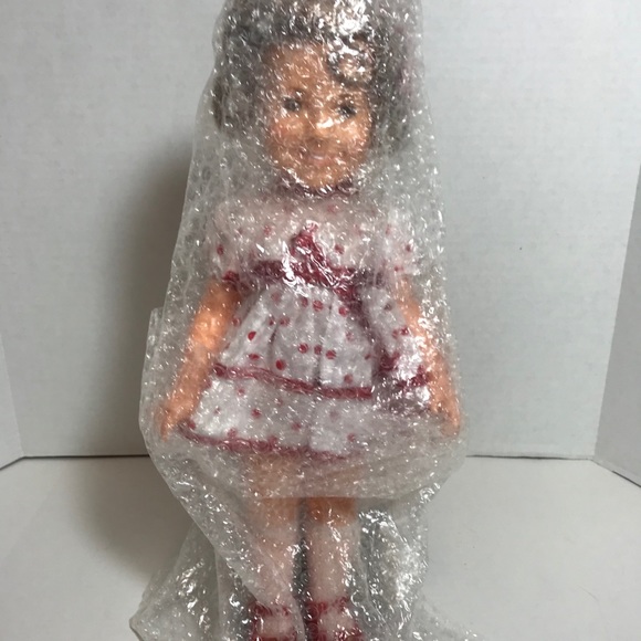NWOB Vintage Shirley Temple 1972 Mint doll PRICE FIRM NO DISCOUNTS THANK YOU - Picture 11 of 11